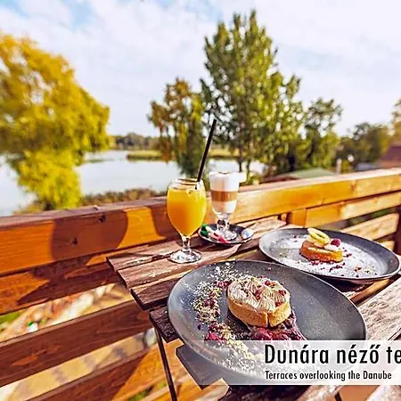 Mártoni Csárda és Szálloda