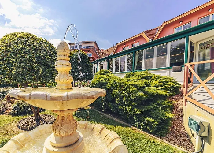 Martoni & Restaurant Szigetszentmárton