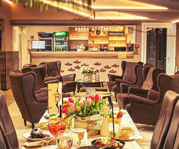 Martoni & Restaurant Otel 3*